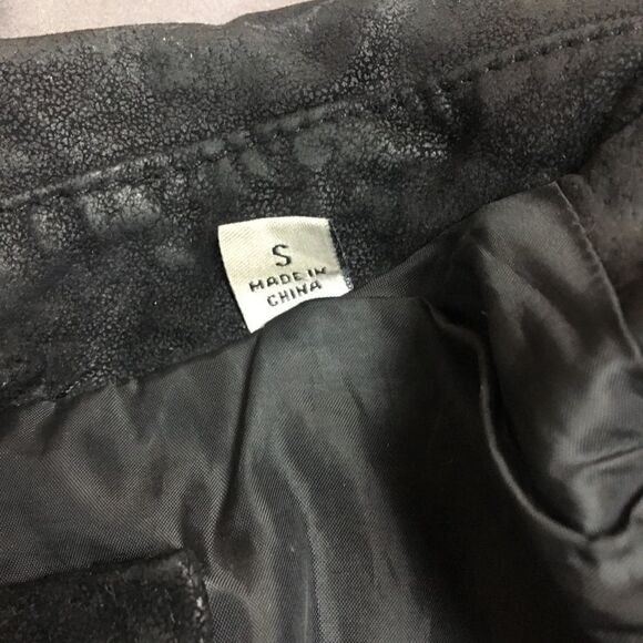 Levi's SZ S Black Leather Jacket - Picture 4 of 4